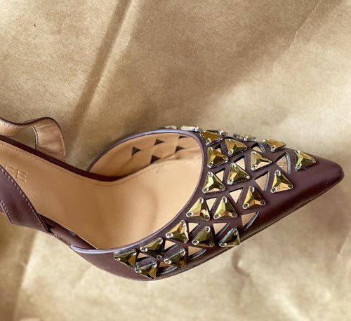 BROWN NOORA